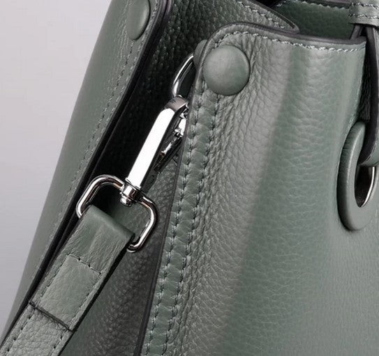 Sac en cuir véritable pour femme  2024